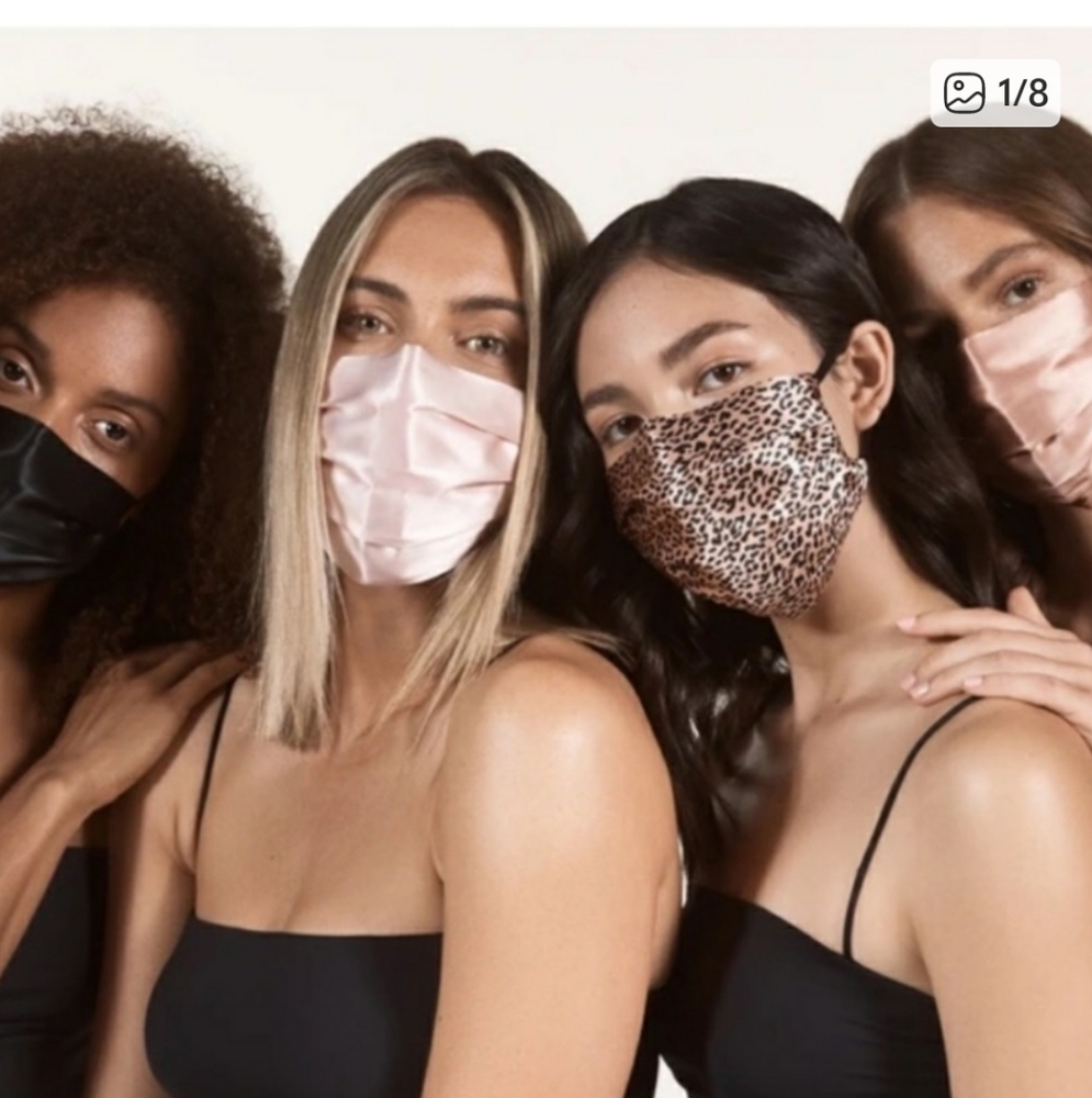 Silk Slip Leopard Pattern Face Mask - Picture 5 of 5
